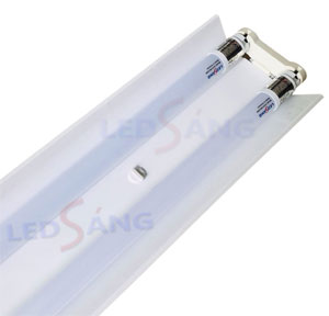 Khung đèn LED công nghiệp T8 0.6m lắp đặt tại nhà xưởng